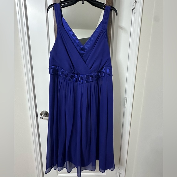 Robbie Bee Signature Deep Blue Dress - Picture 1 of 4